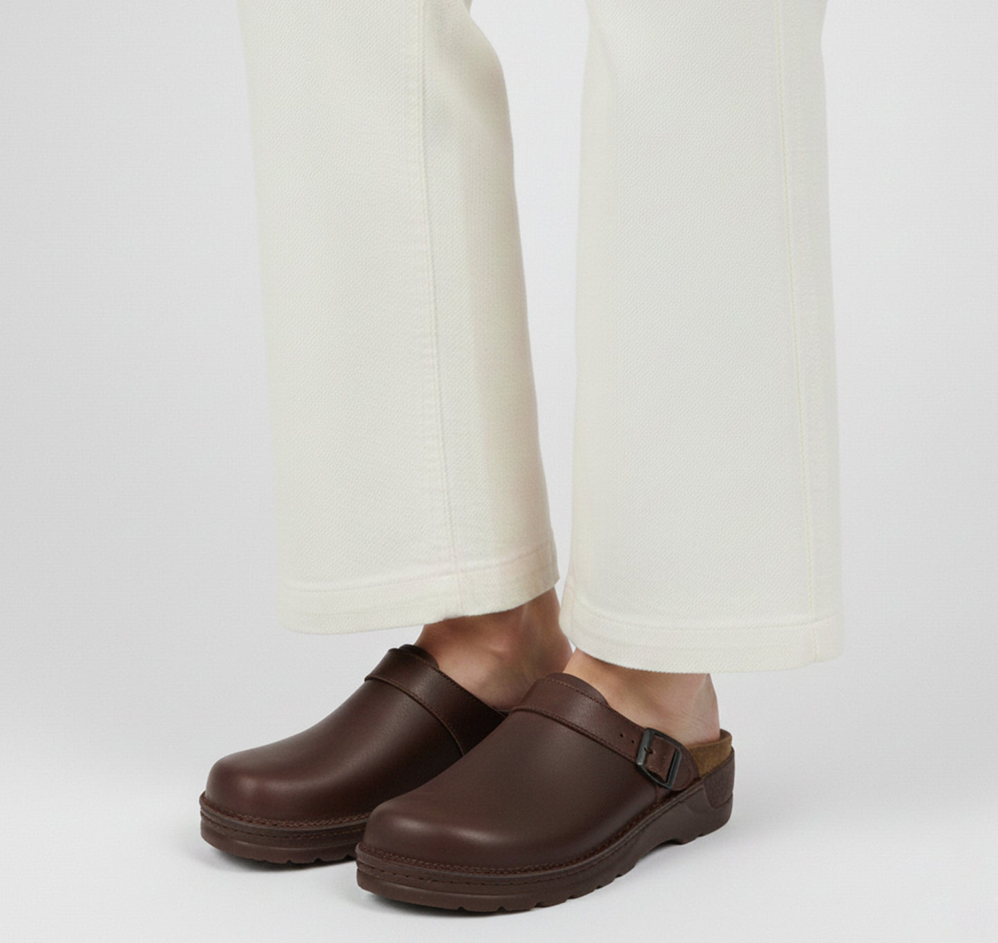 Just-Outlet | Unisex Suede Clog Sandals – Closed Toe Comfort